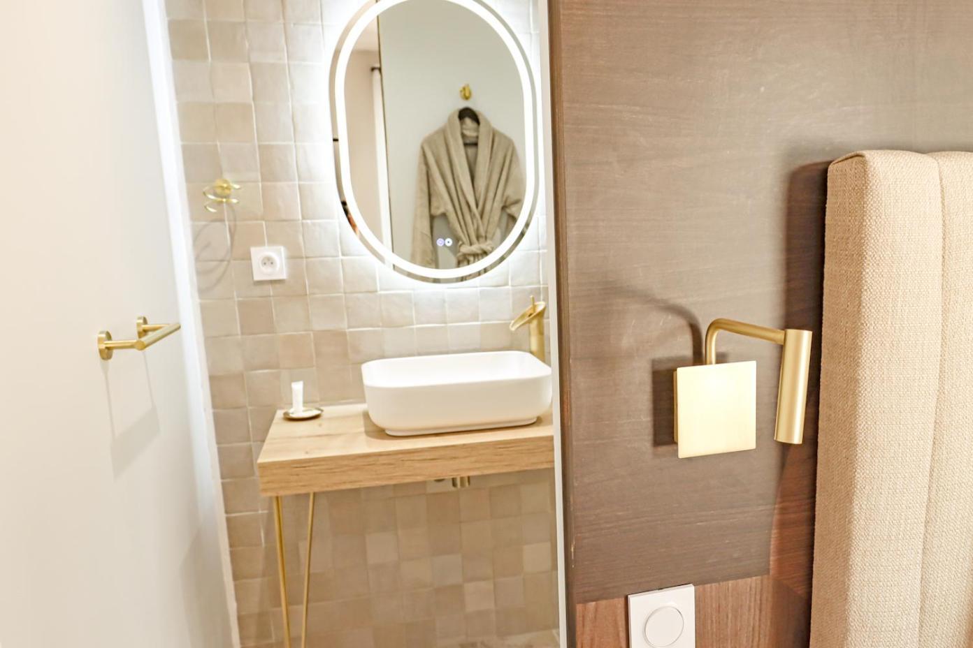Malves-en-Minervois Les Gites De Laure - L'Eden Romantique, Chambres Hotes, Spa Prive, Couloir De Nage, Adults Only מראה חיצוני תמונה